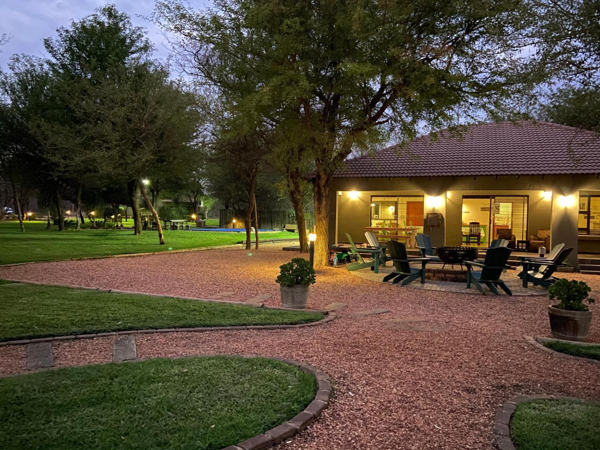 Rip Van Winkel Guest House Lephalale Bagian luar foto