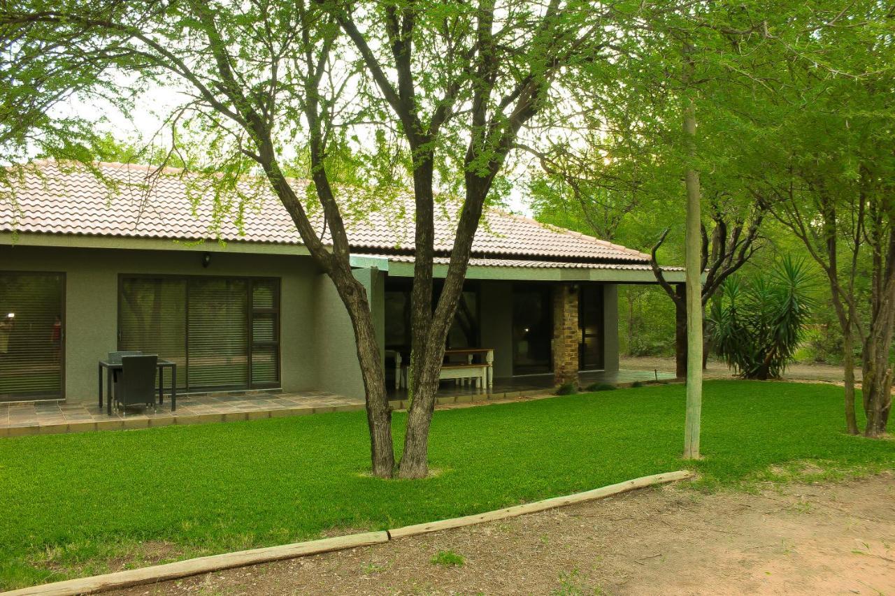 Rip Van Winkel Guest House Lephalale Bagian luar foto