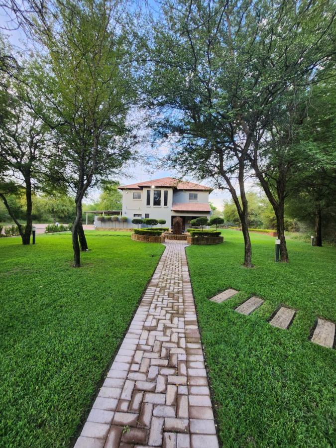 Rip Van Winkel Guest House Lephalale Bagian luar foto