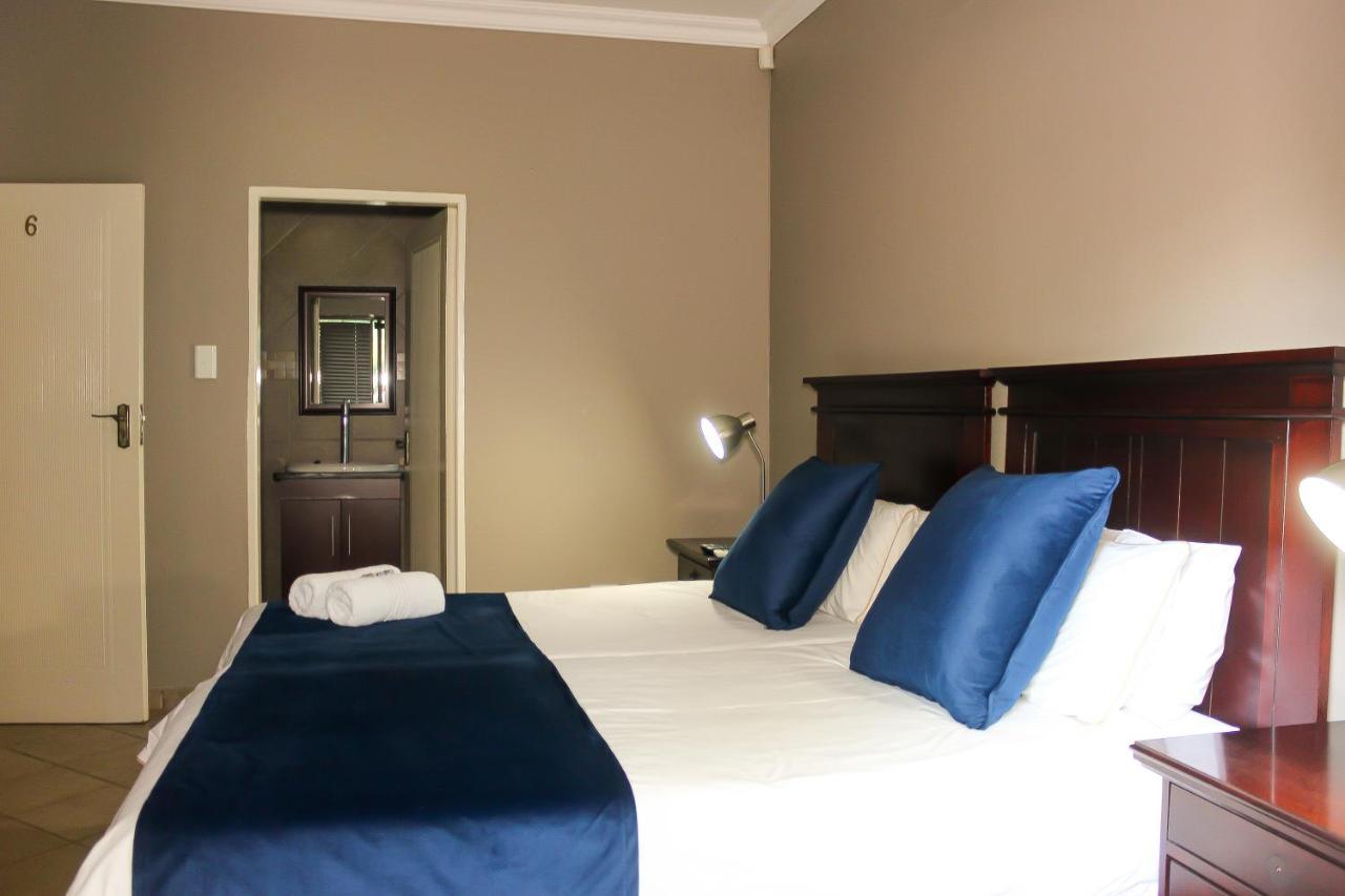 Rip Van Winkel Guest House Lephalale Bagian luar foto